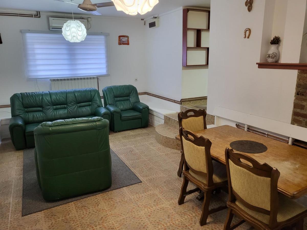 Appartamento Dorsi Belgrado Esterno foto
