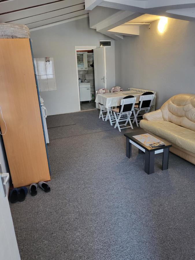 Appartamento Dorsi Belgrado Esterno foto