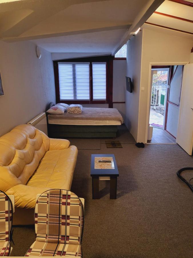 Appartamento Dorsi Belgrado Esterno foto